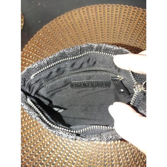 BCBG Wristlet - Picture 6 of 7